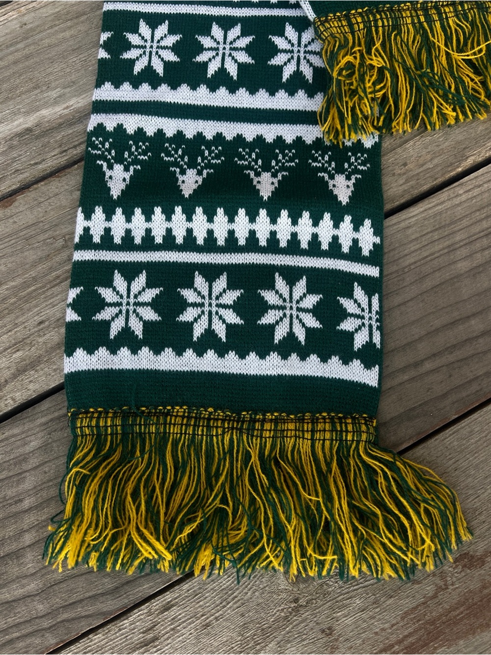 Oakland A’s 2018 50th Anniversary Scarf and Gloves - Picture 4 of 4
